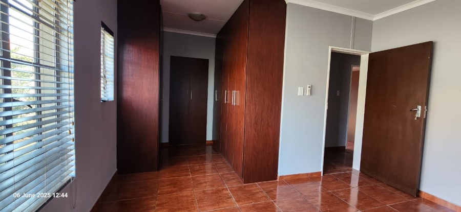 4 Bedroom Property for Sale in Waterkloof East North West